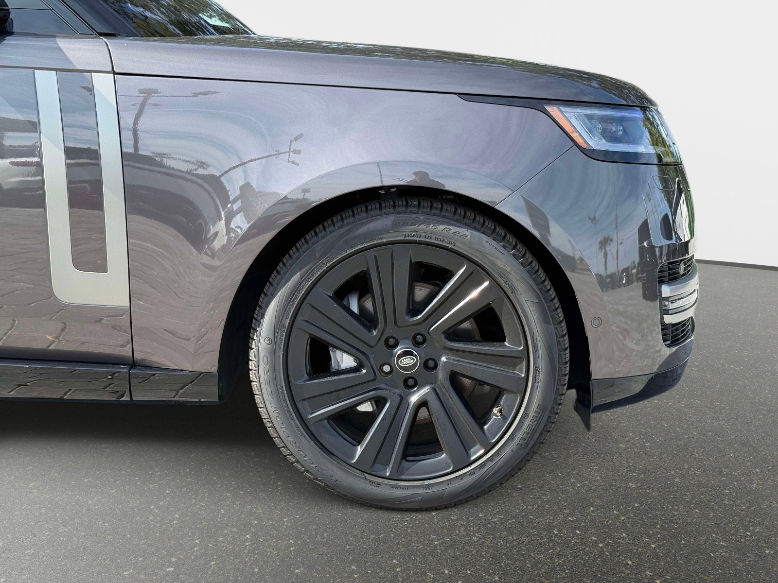 Used 2022 Land Rover Range Rover Long Wheelbase SE image 21