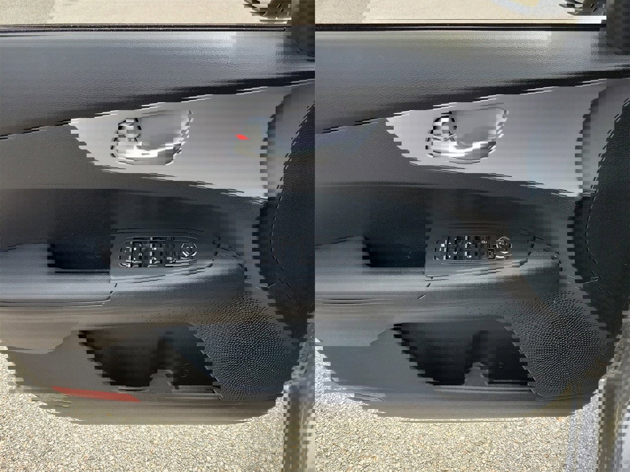 Used 2024 Kia Forte LXS image 12