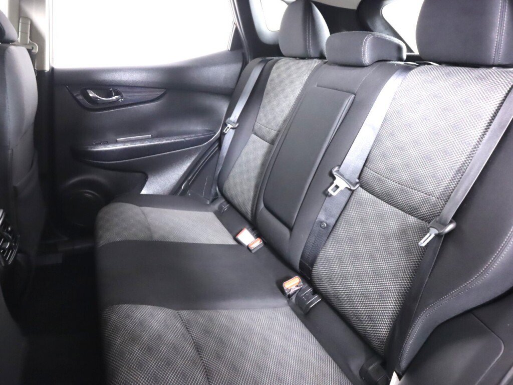 Used 2019 Nissan Rogue Sport SV w/ All-Weather Package FWD image 36