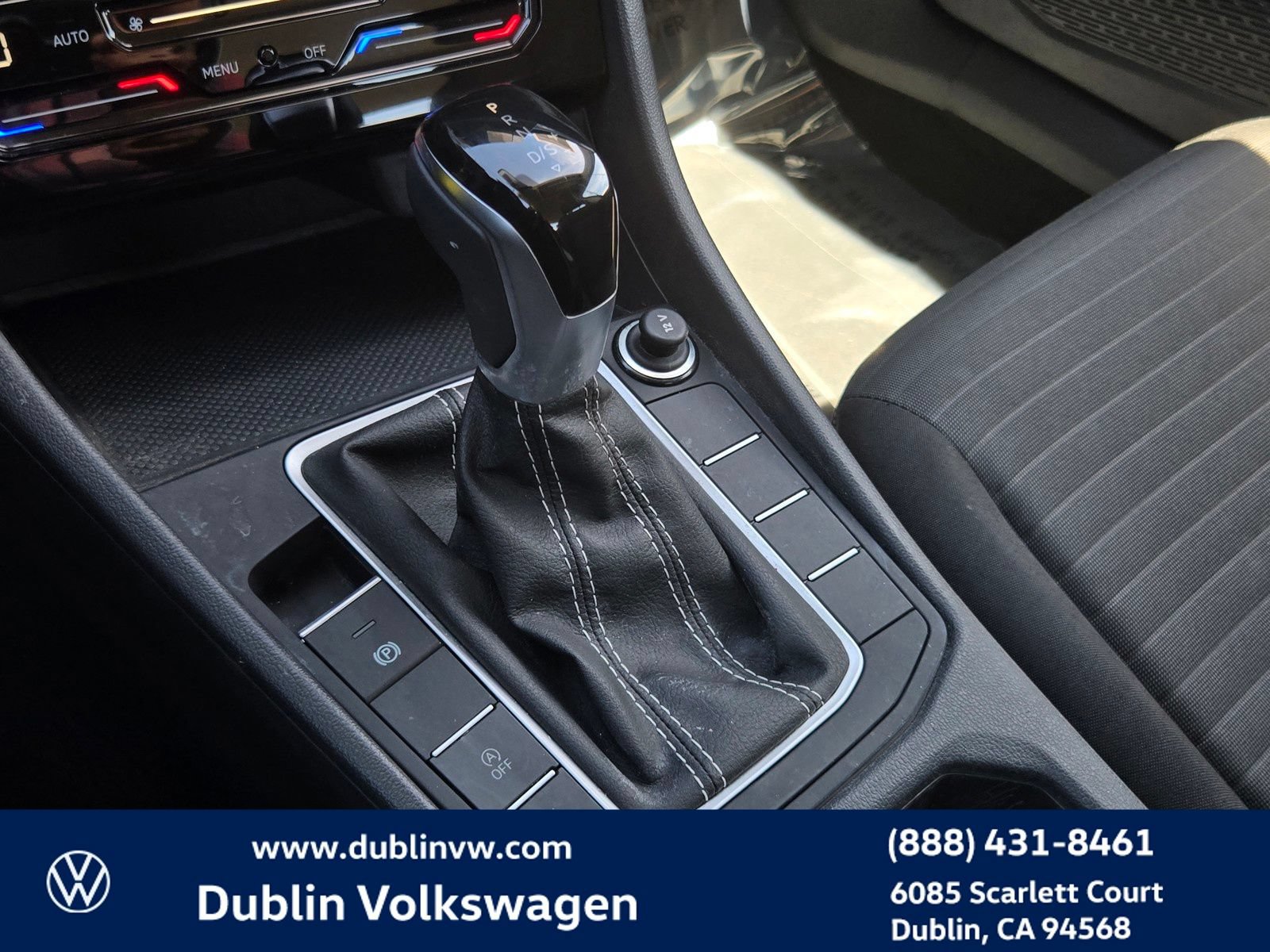 Certified 2025 Volkswagen Jetta S FWD image 16