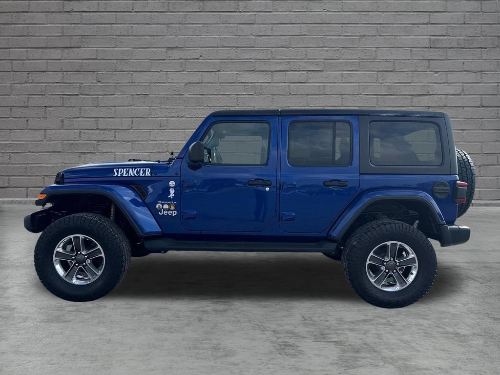 Used 2018 Jeep Wrangler Unlimited Sahara AWD/4WD image 4