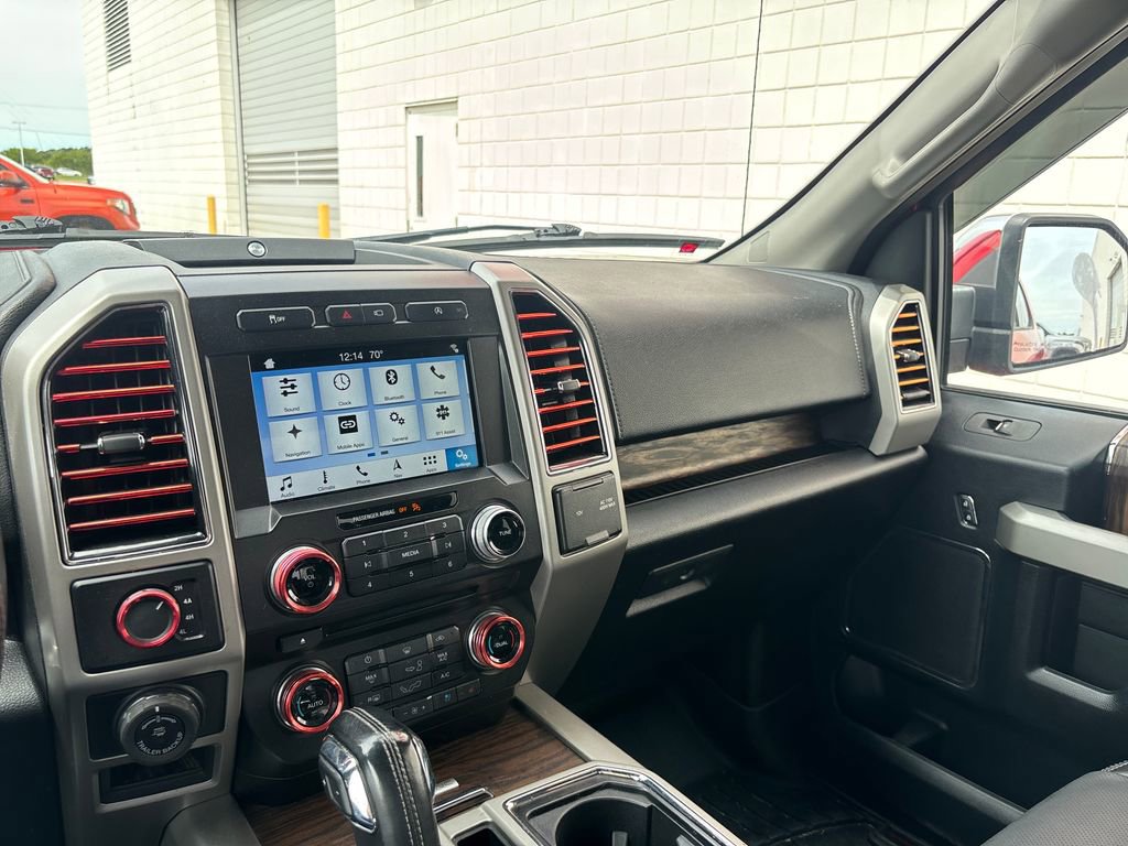 Used 2018 Ford F150 Lariat w/ Equipment Group 502A Luxury image 16