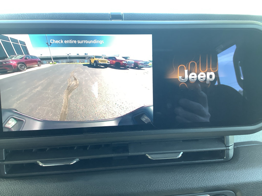 New 2026 Jeep Gladiator Sport AWD/4WD image 18