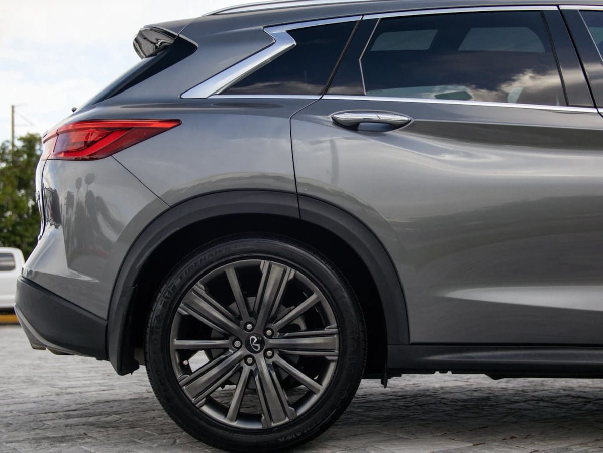 Used 2020 INFINITI QX50 Essential w/ Edition 30 Package FWD image 16