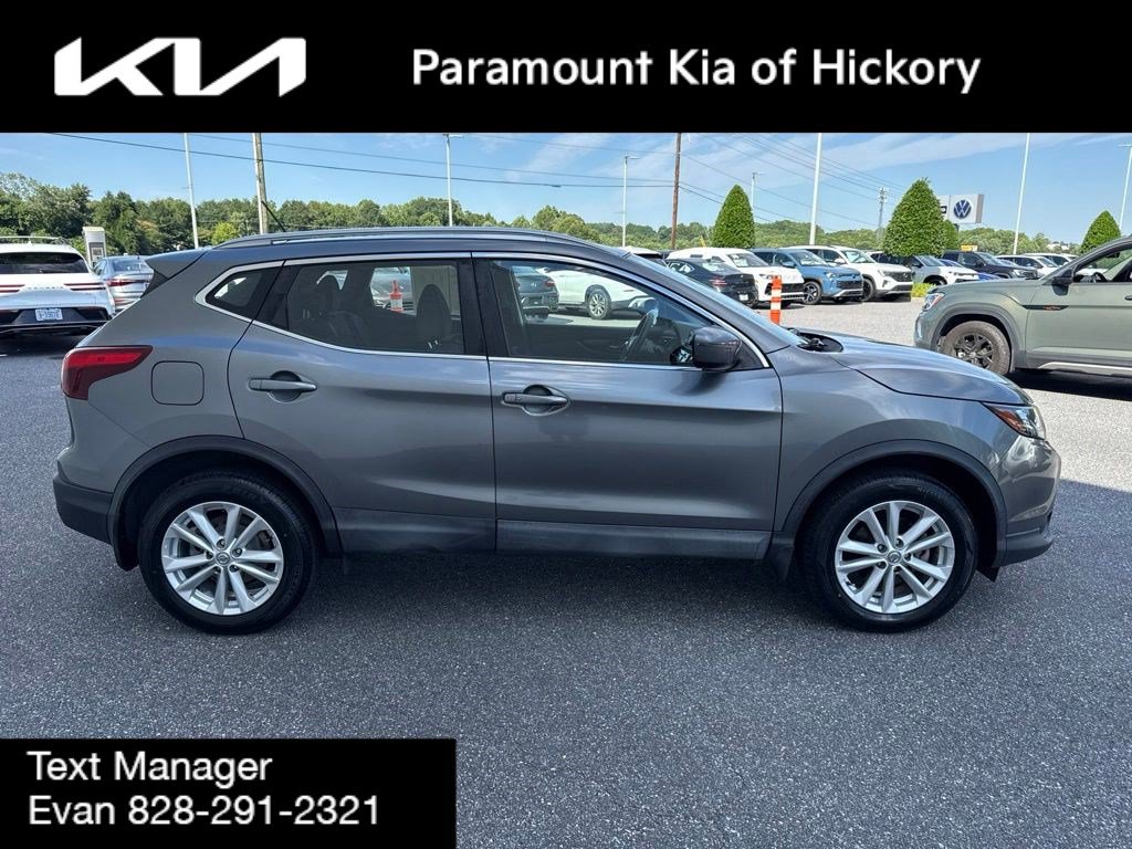 Used 2017 Nissan Rogue Sport SV FWD image 8