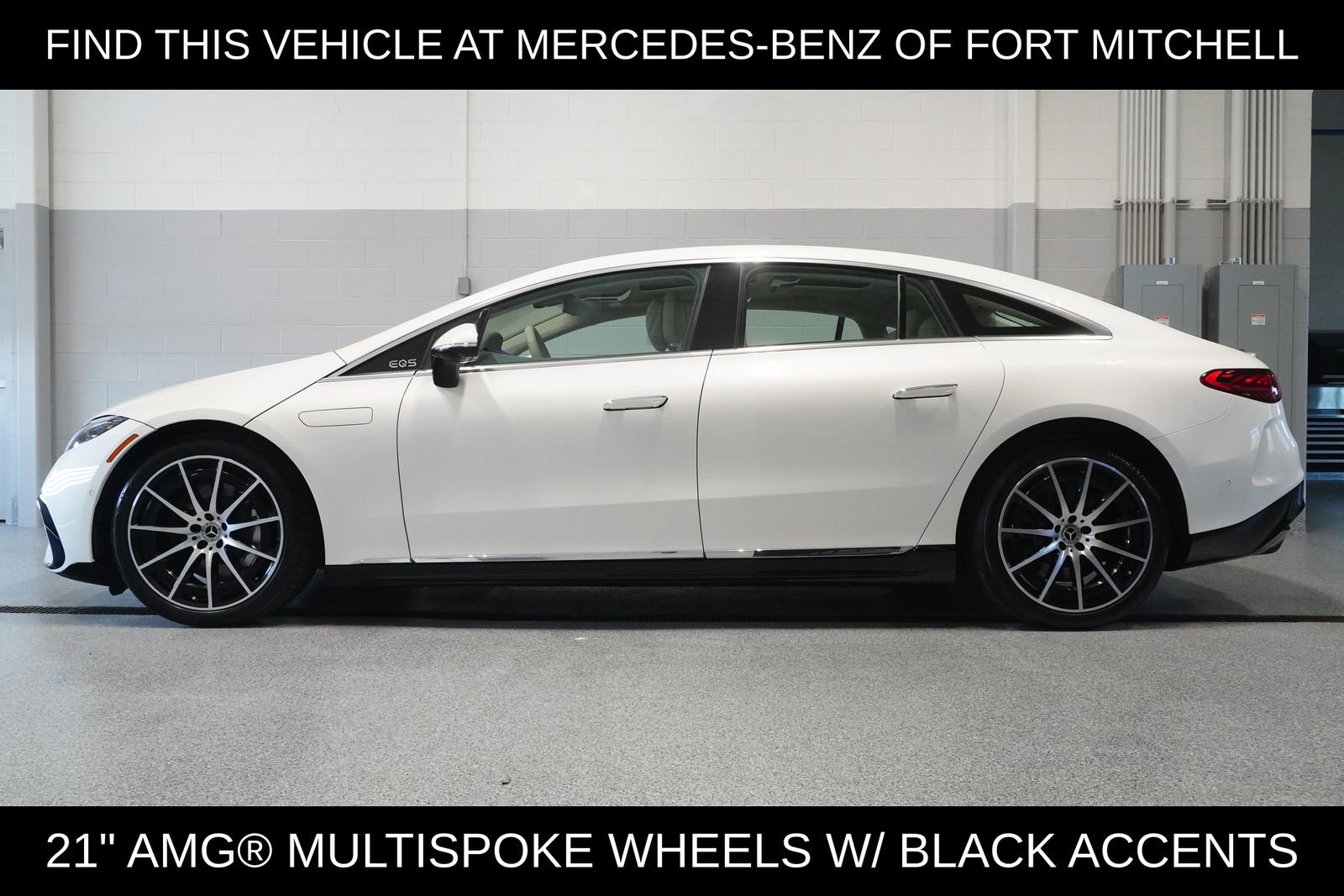 Used 2023 Mercedes-Benz EQS 580 4MATIC Sedan image 3