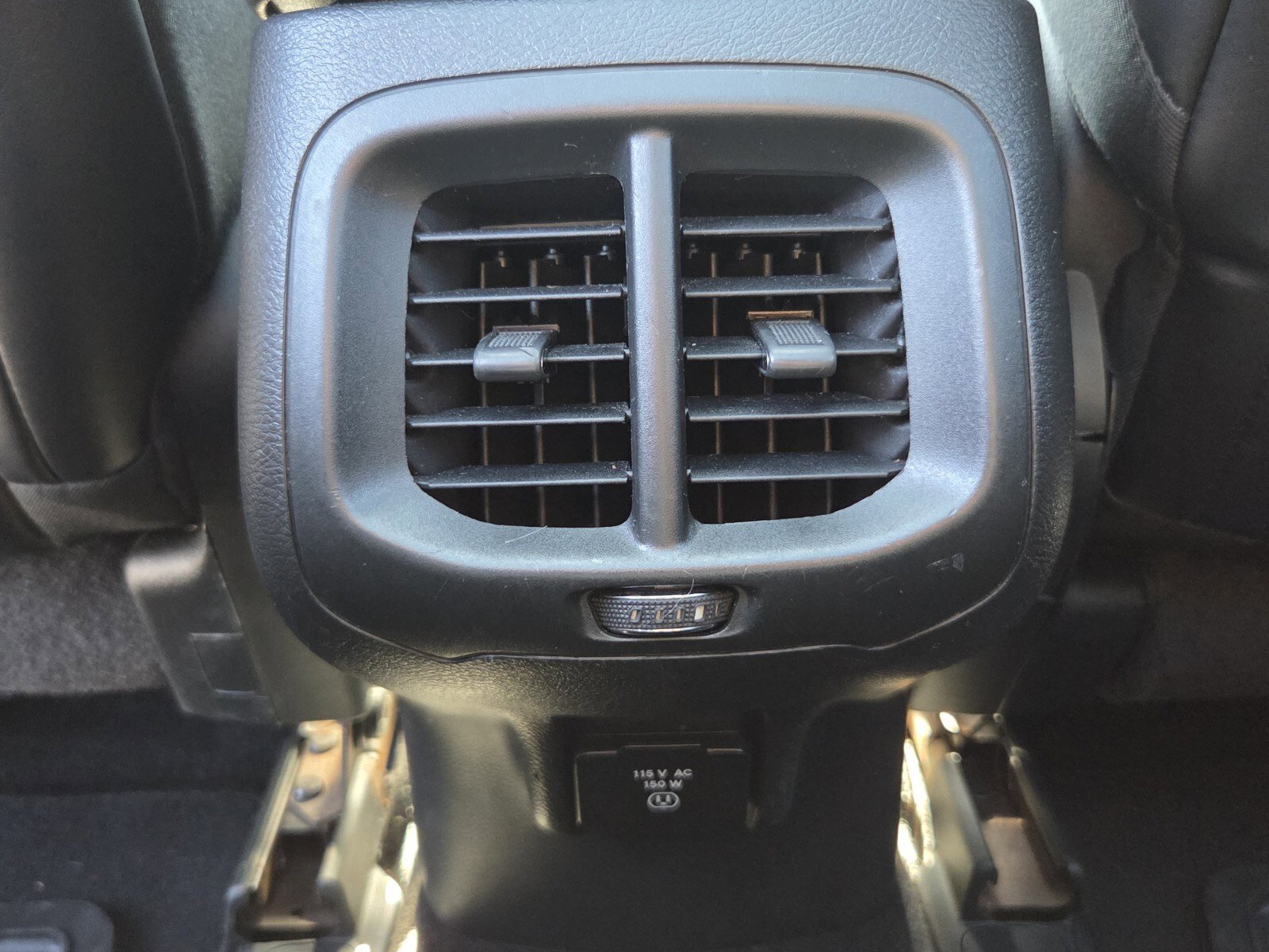 Used 2015 Jeep Cherokee Limited image 11