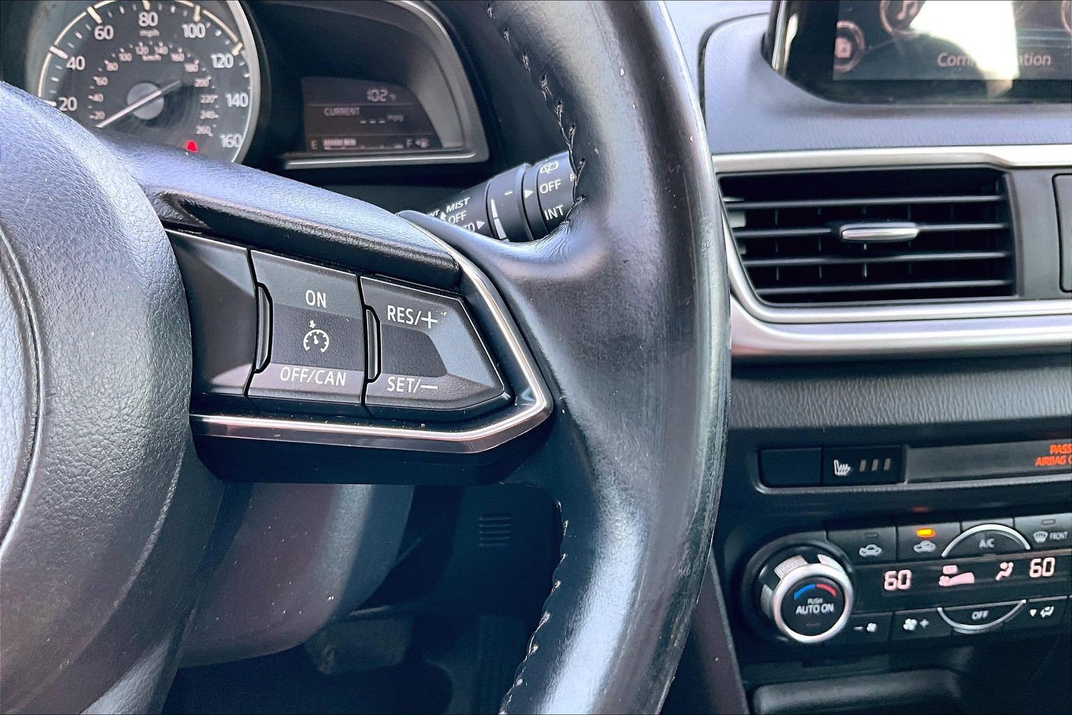 Used 2017 MAZDA MAZDA3 Touring FWD image 20