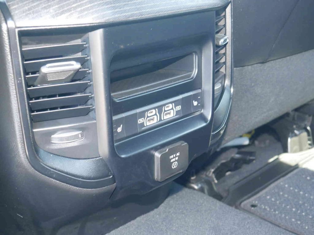 Certified 2024 RAM 3500 Limited AWD/4WD image 25