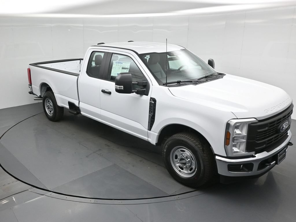New 2026 Ford F250 XL w/ XL Chrome Package RWD image 32