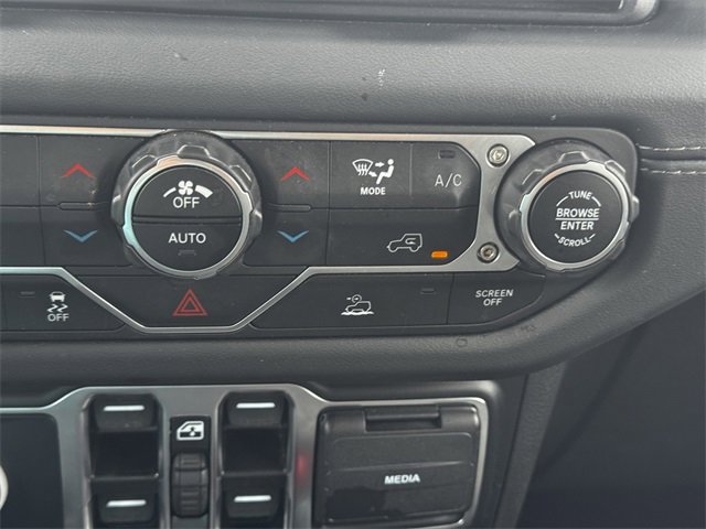 Certified 2024 Jeep Wrangler Unlimited Rubicon image 36
