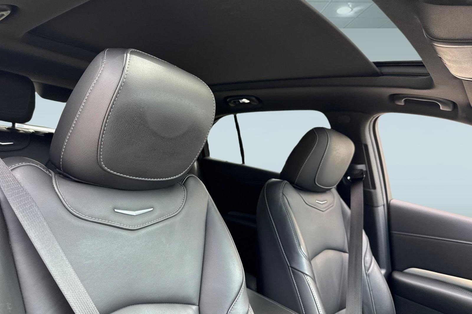 Used 2019 Cadillac XT4 Premium Luxury w/ Technology Package image 24