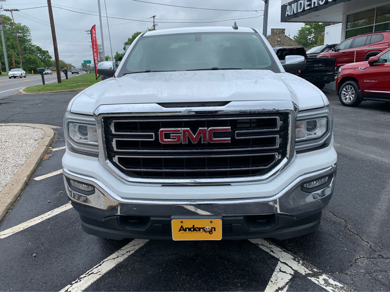 Used 2018 GMC Sierra 1500 SLE w/ SLE Value Package AWD/4WD image 2