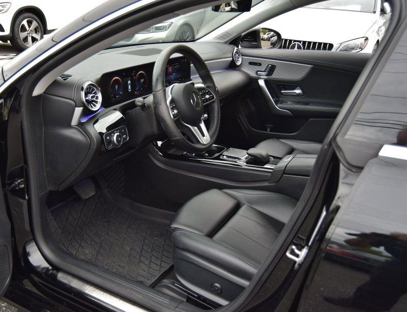 Used 2021 Mercedes-Benz CLA 250 4MATIC w/ Premium Package image 16