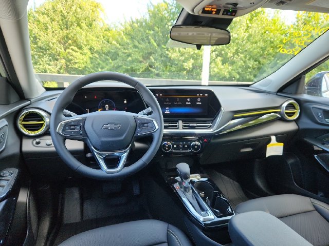 New 2026 Chevrolet Trax ACTIV w/ Sunroof Package FWD image 20