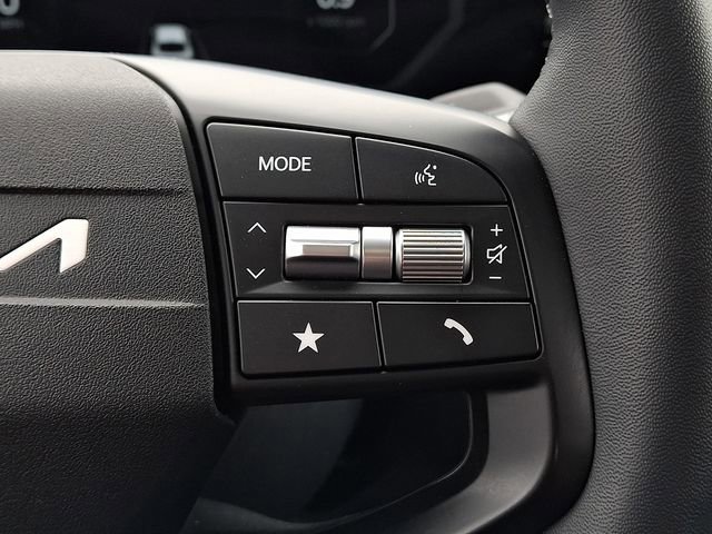 Certified 2025 Kia K4 EX image 21