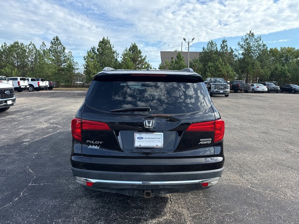 Used 2016 Honda Pilot Touring image 18