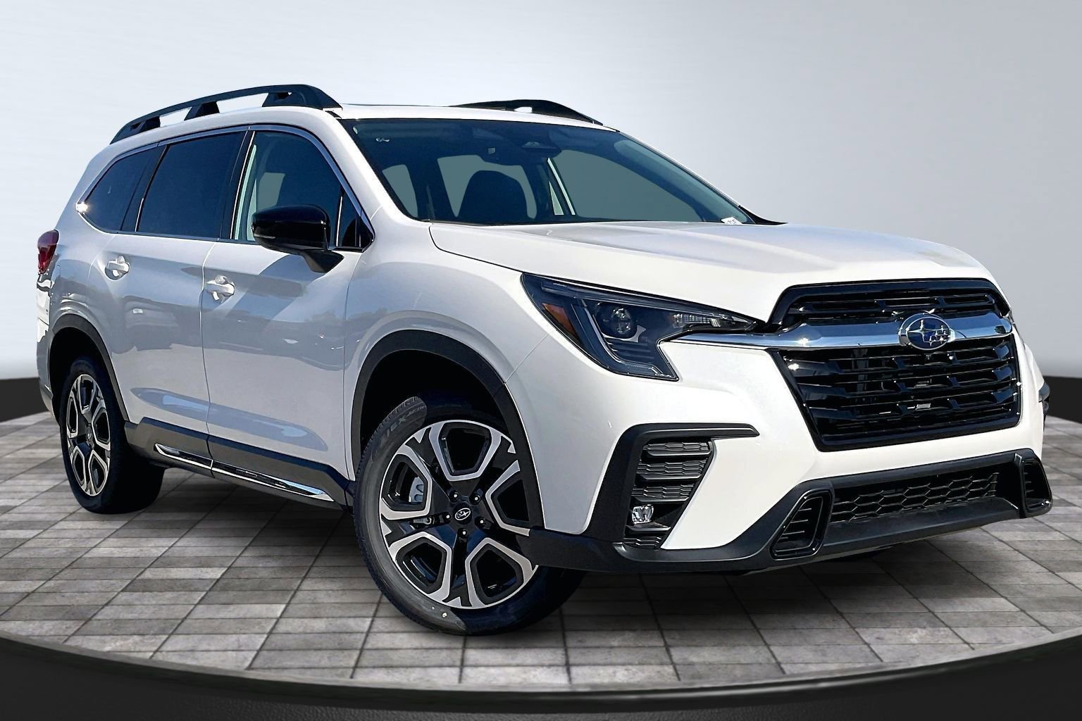New 2026 Subaru Ascent Limited image 2