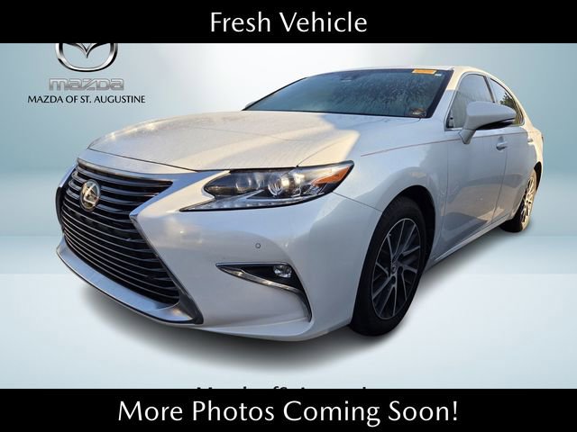 Used 2017 Lexus ES 350 w/ Luxury Package image 1