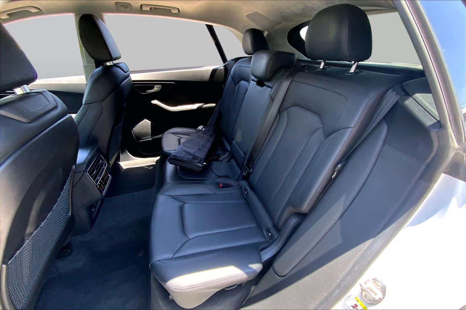 Used 2019 Audi Q8 Prestige AWD/4WD image 19