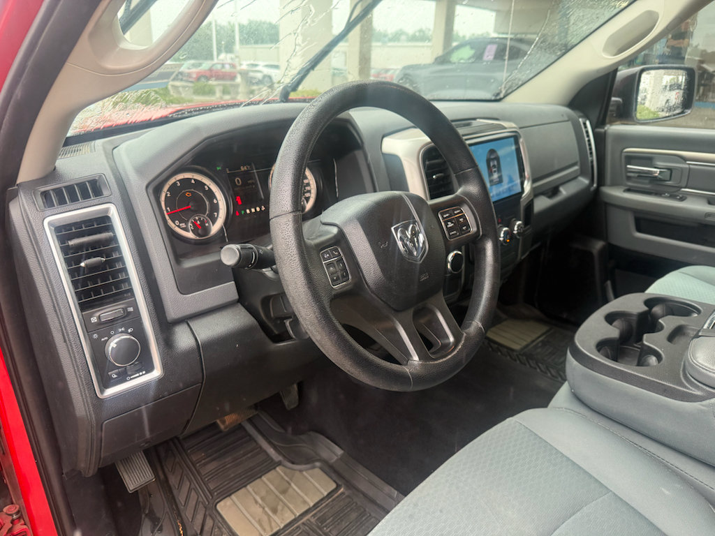 Used 2016 RAM 1500 Classic SLT RWD image 13