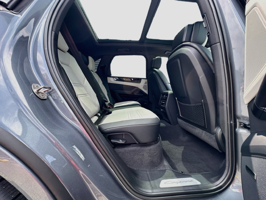 New 2026 Porsche Cayenne AWD/4WD image 28