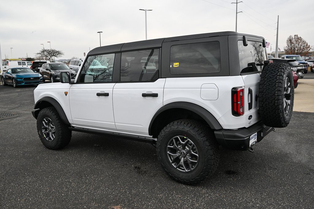 New 2025 Ford Bronco Badlands image 7