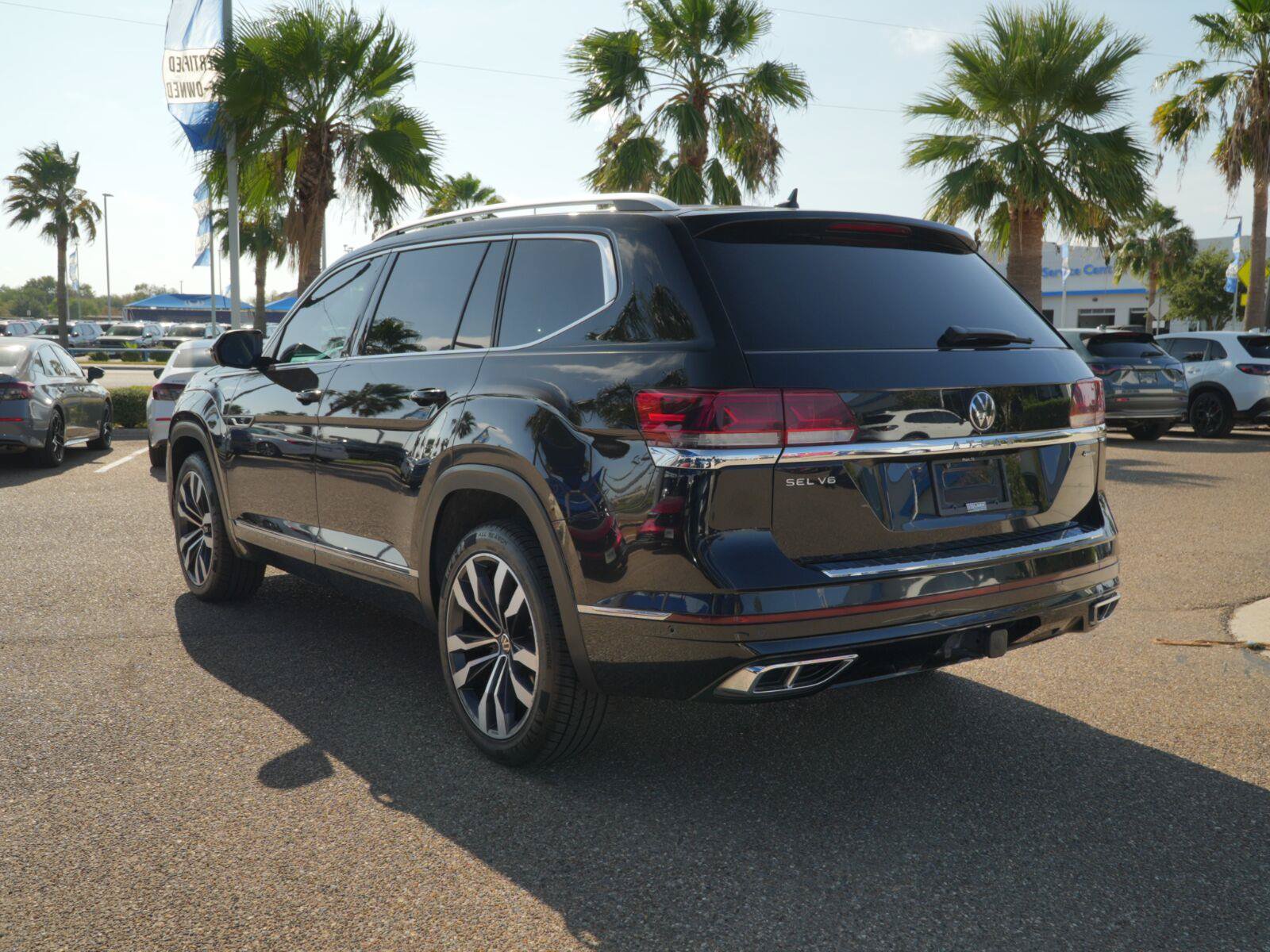 Used 2023 Volkswagen Atlas SEL Premium AWD/4WD image 15