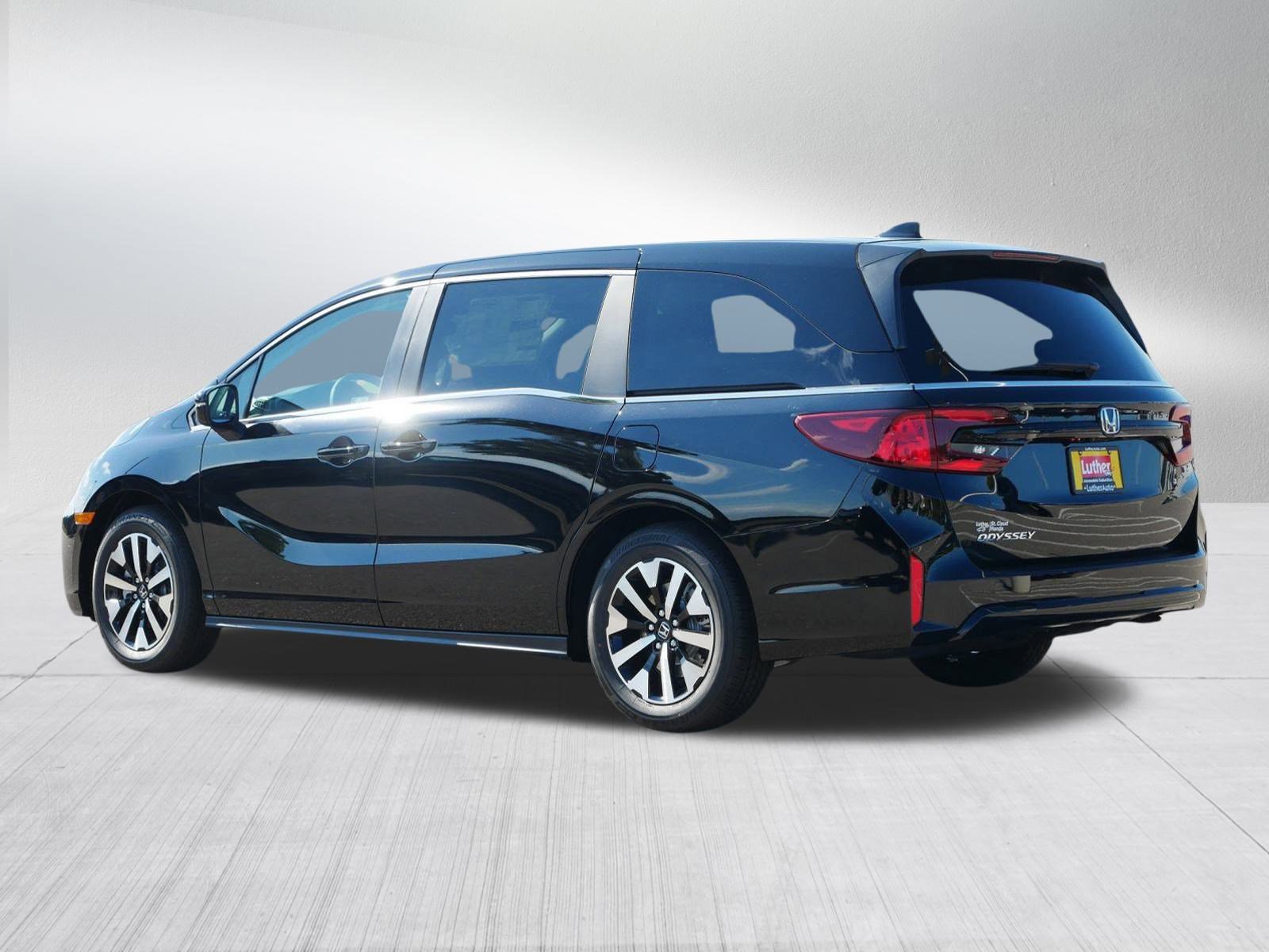 New 2026 Honda Odyssey EX-L image 3