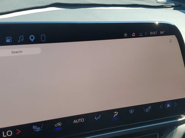 Used 2025 Chevrolet Equinox EV RS FWD image 13