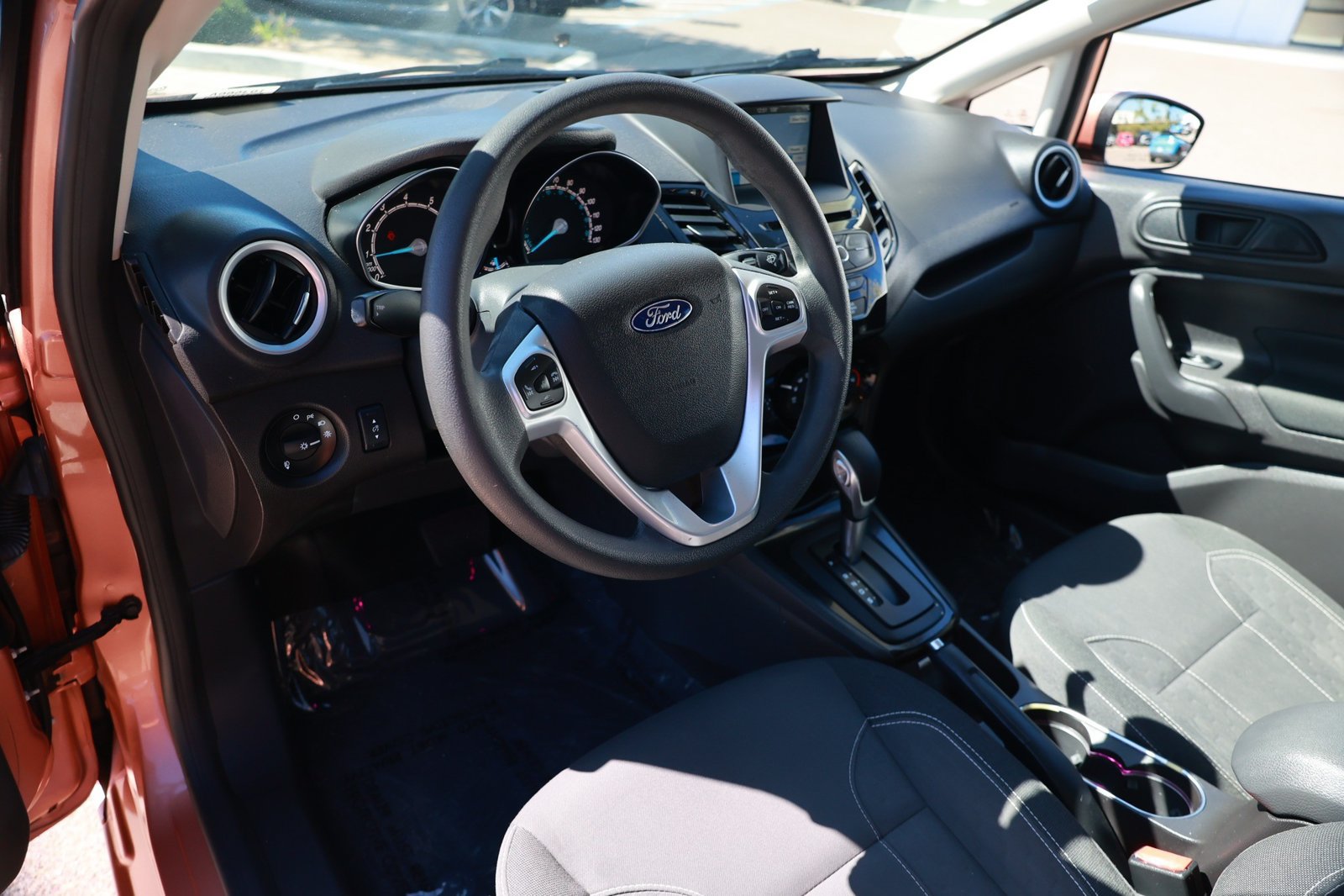 Used 2017 Ford Fiesta SE w/ Equipment Group 201A FWD image 14