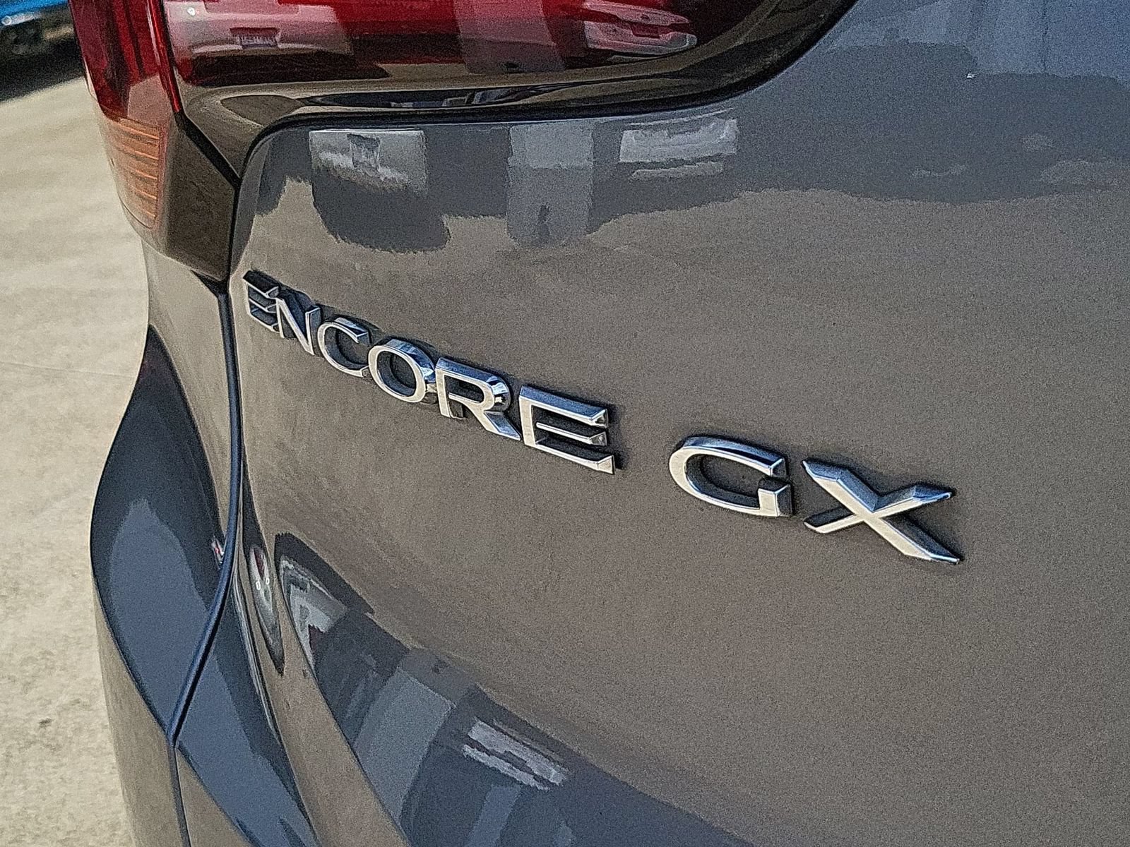 Used 2023 Buick Encore GX Preferred w/ Cold Weather Comfort Package FWD image 31
