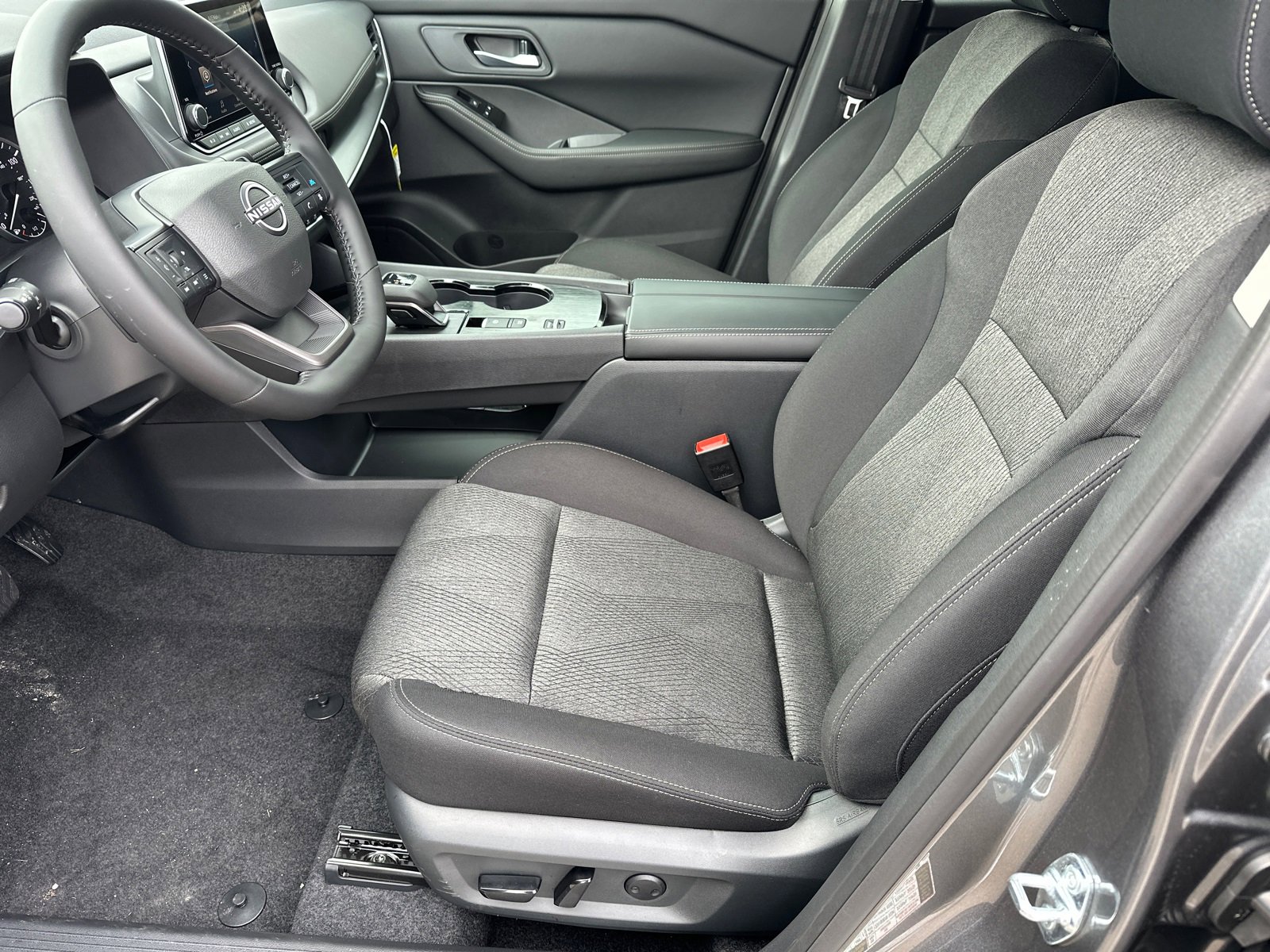 New 2026 Nissan Rogue SV w/ Cold Weather Package image 9