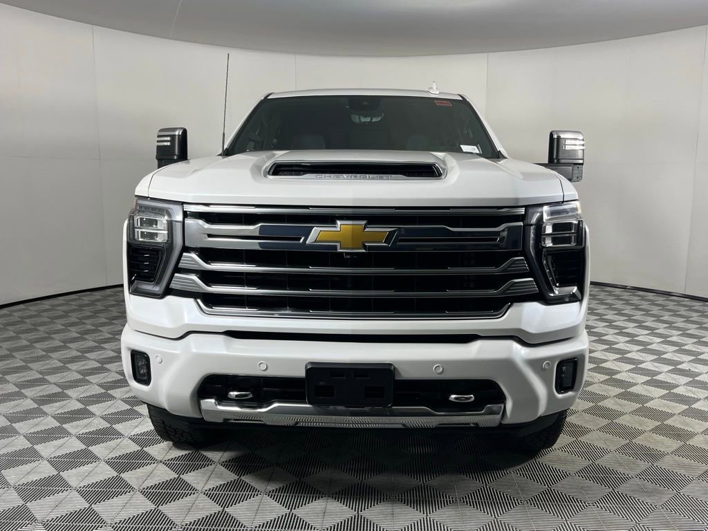 Used 2024 Chevrolet Silverado 2500 High Country w/ High Country Premium Package image 5