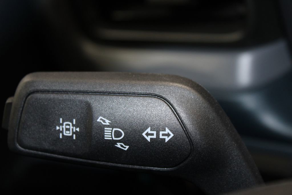 New 2025 Ford Maverick XL image 41