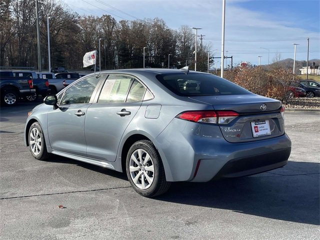 Certified 2023 Toyota Corolla LE image 3
