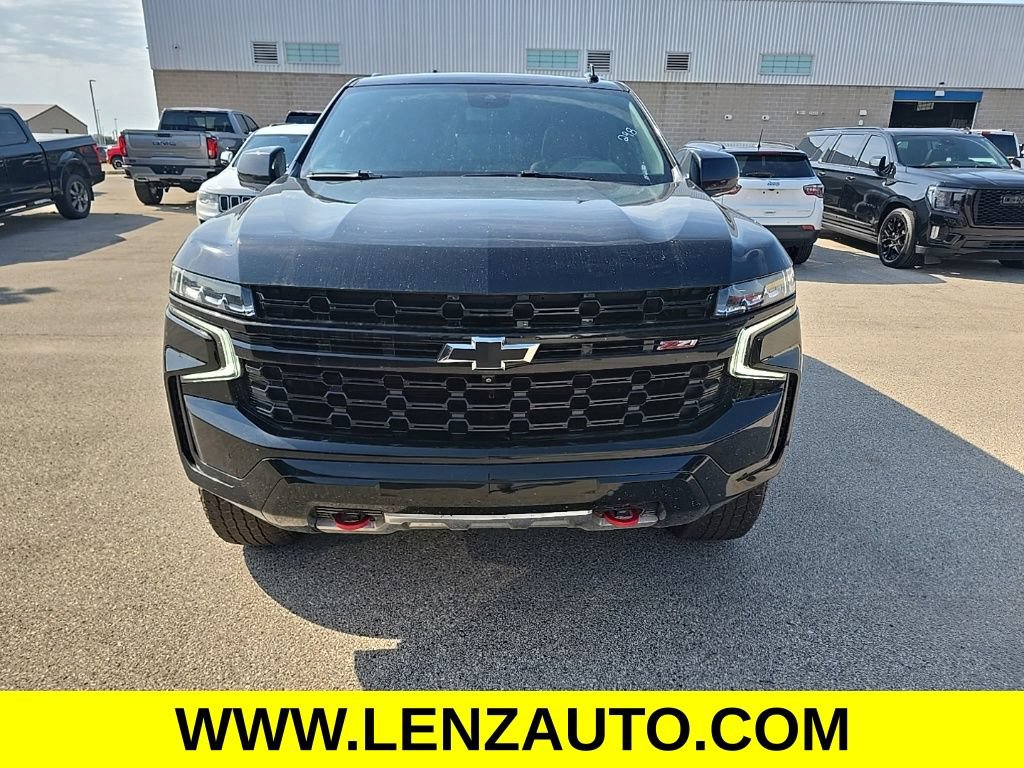 Used 2023 Chevrolet Tahoe Z71 w/ Luxury Package AWD/4WD image 2