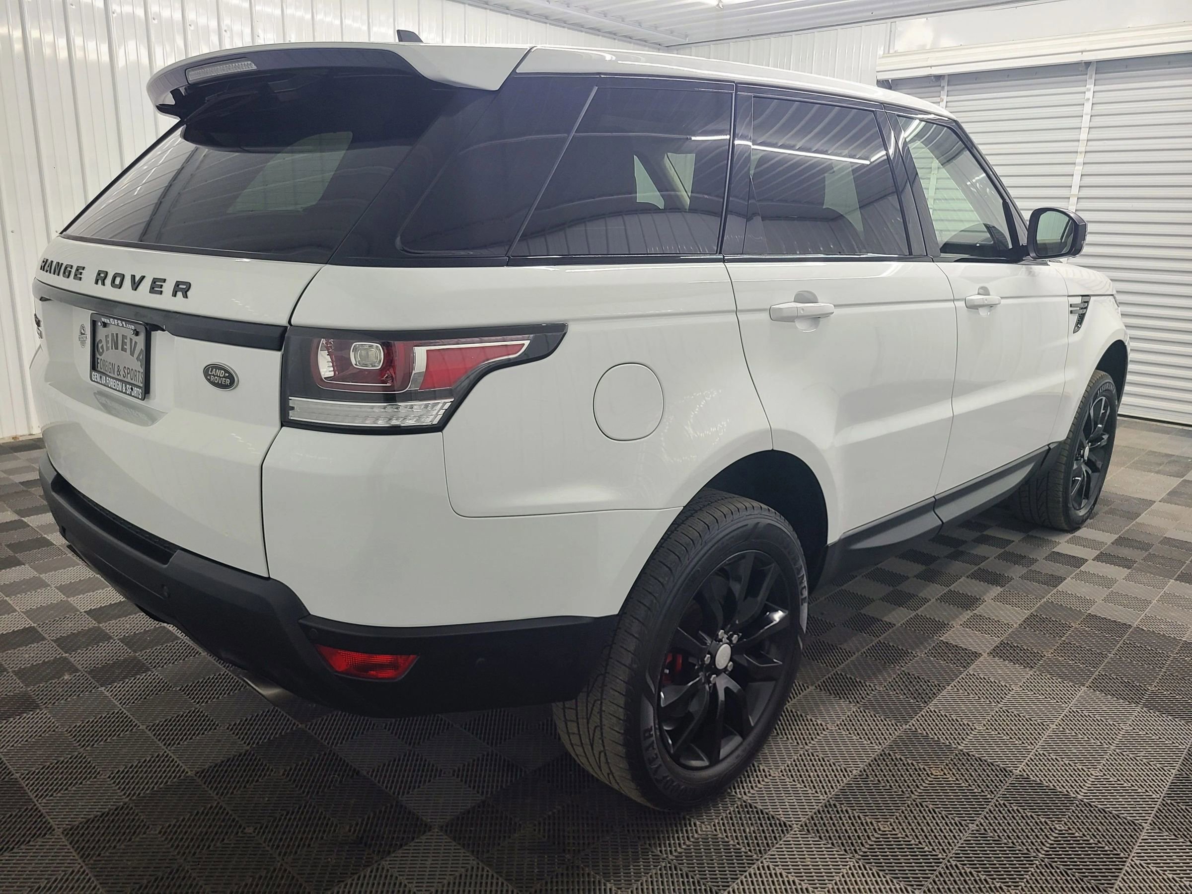 Used 2016 Land Rover Range Rover Sport Supercharged image 10