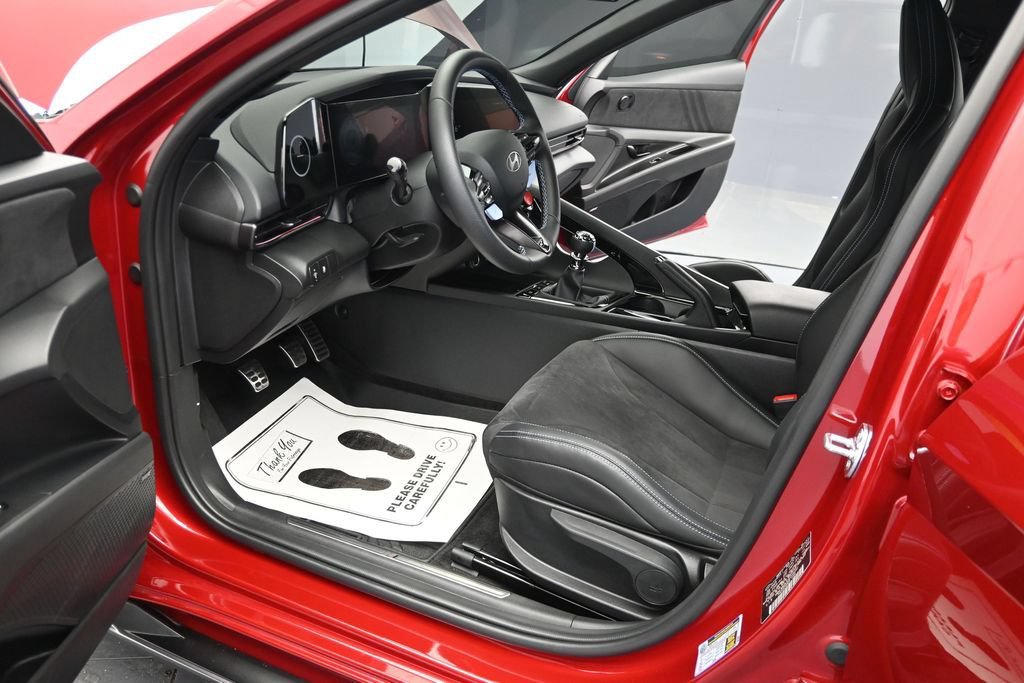 Used 2025 Hyundai Elantra N FWD image 11