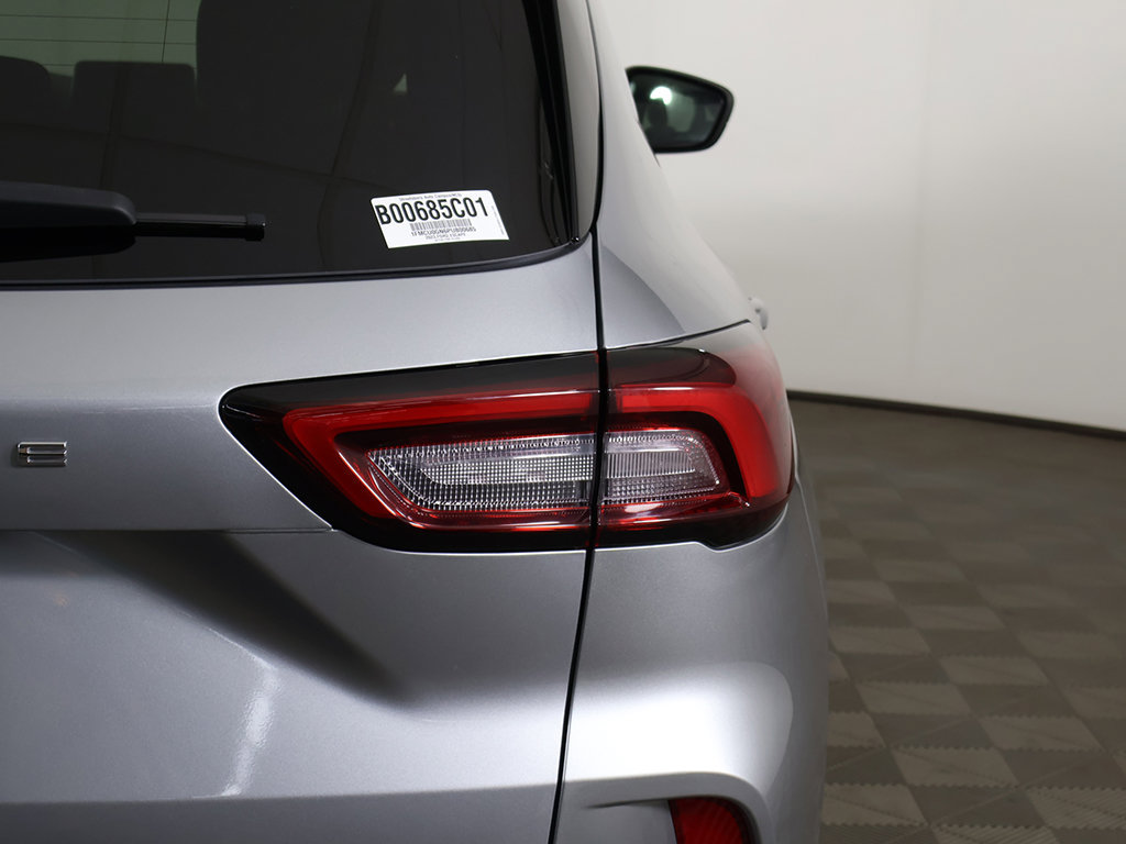 Used 2023 Ford Escape Active FWD image 15