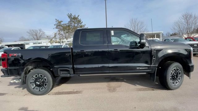 New 2026 Ford F350 Platinum w/ FX4 Off-Road Package image 9