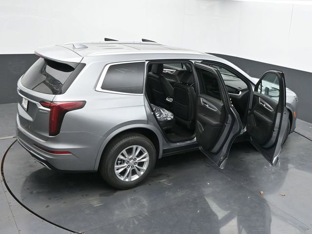 New 2025 Cadillac XT6 Luxury image 60