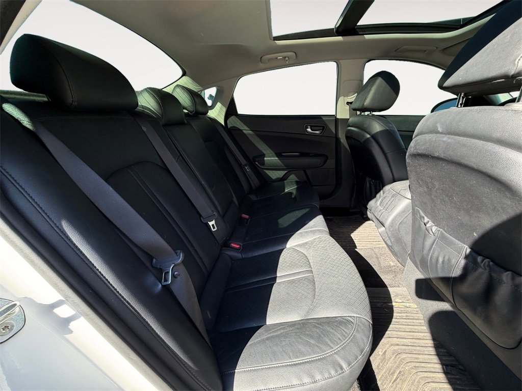 Used 2020 Kia Optima SE image 15