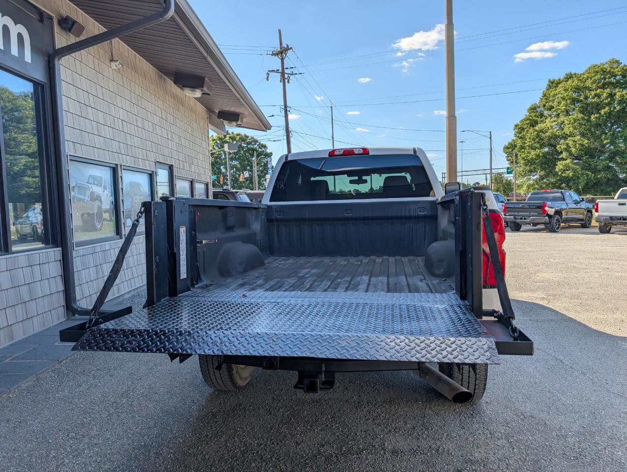 Used 2018 Chevrolet Silverado 2500 W/T RWD image 25