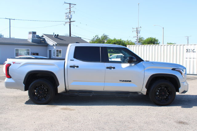 Used 2022 Toyota Tundra SR5 RWD image 3