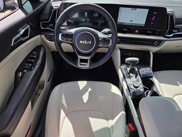 Used 2025 Kia Sportage EX w/ Premium Package FWD image 14