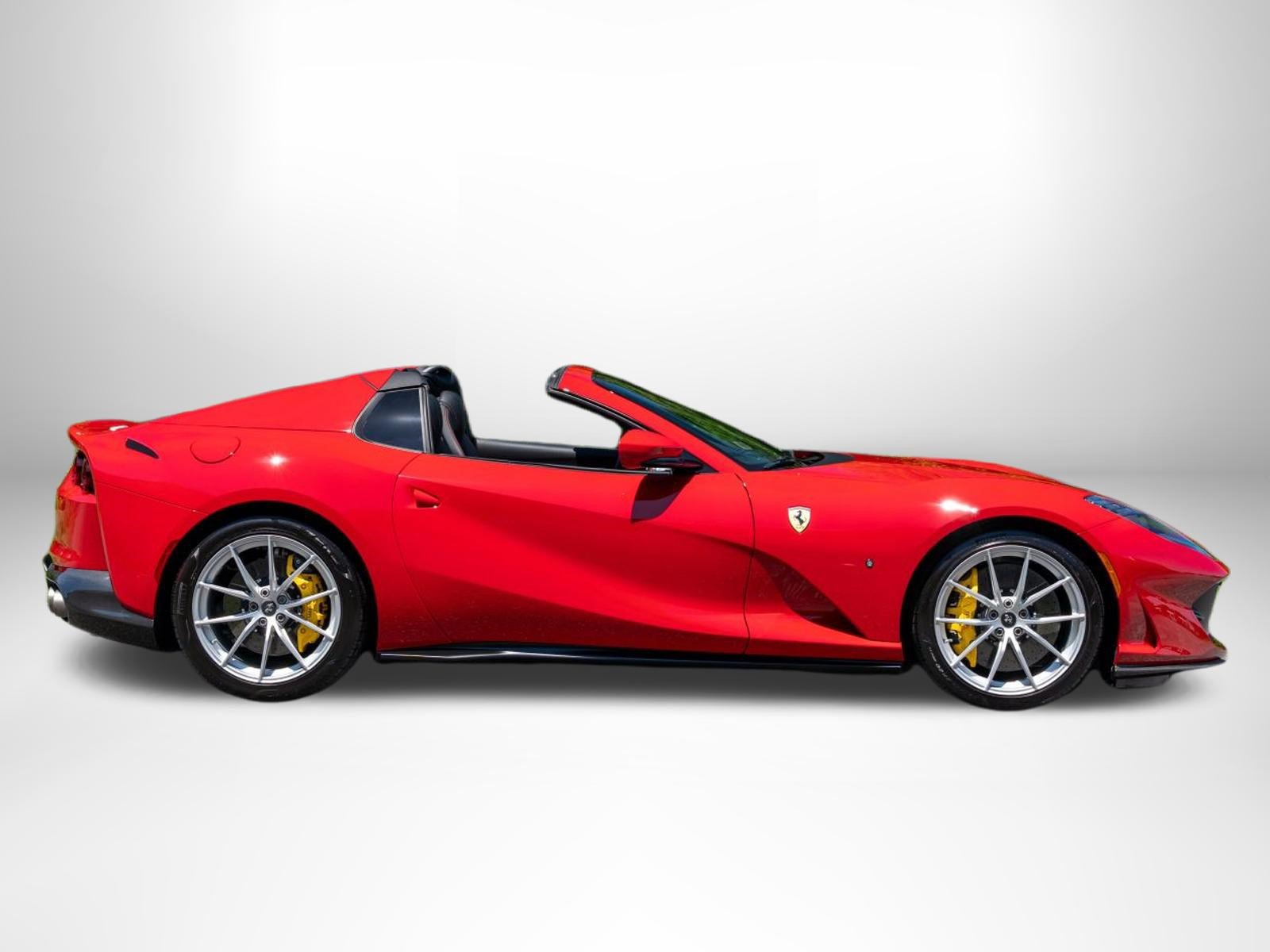 Used 2022 Ferrari 812 GTS RWD image 7