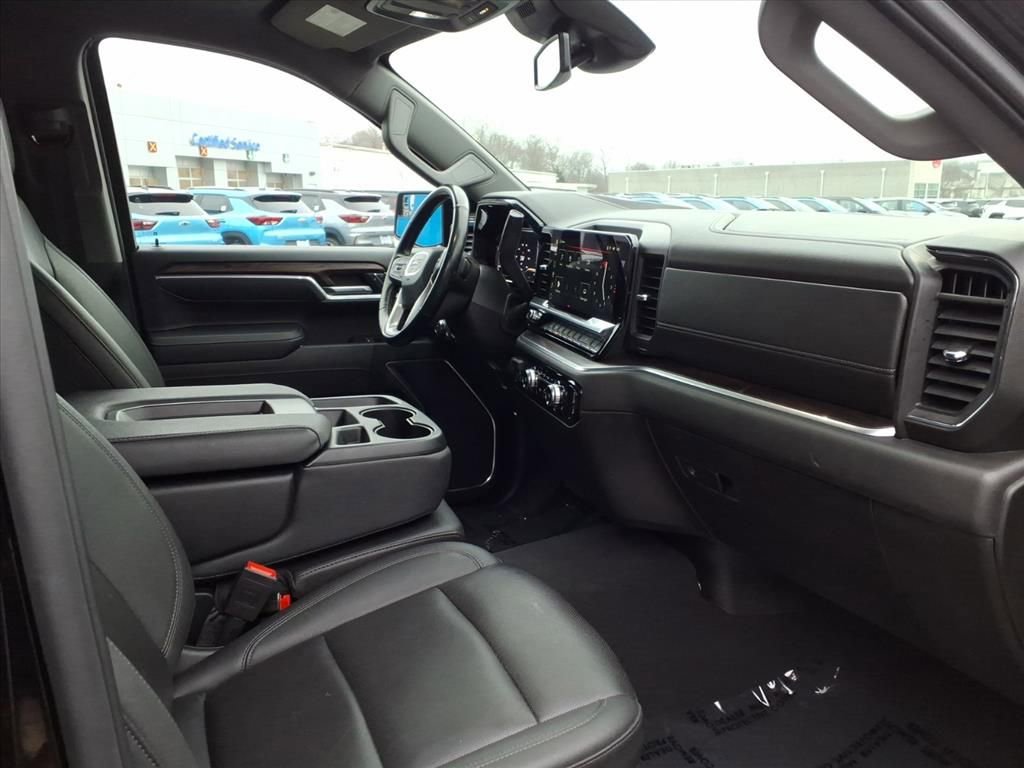 Used 2025 GMC Sierra 1500 SLT image 21