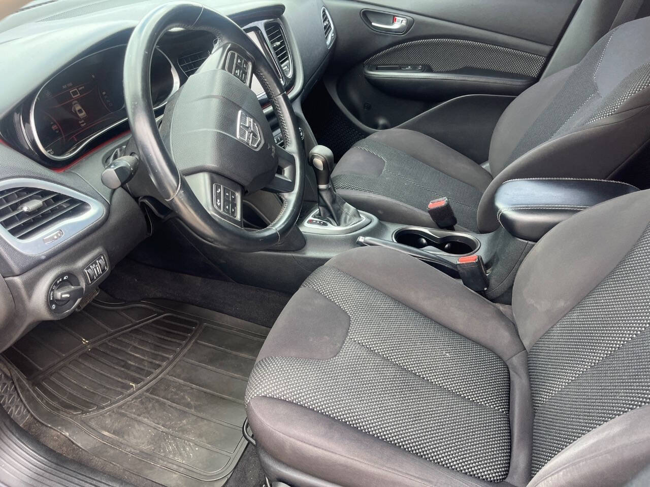 Used 2015 Dodge Dart Aero FWD image 9