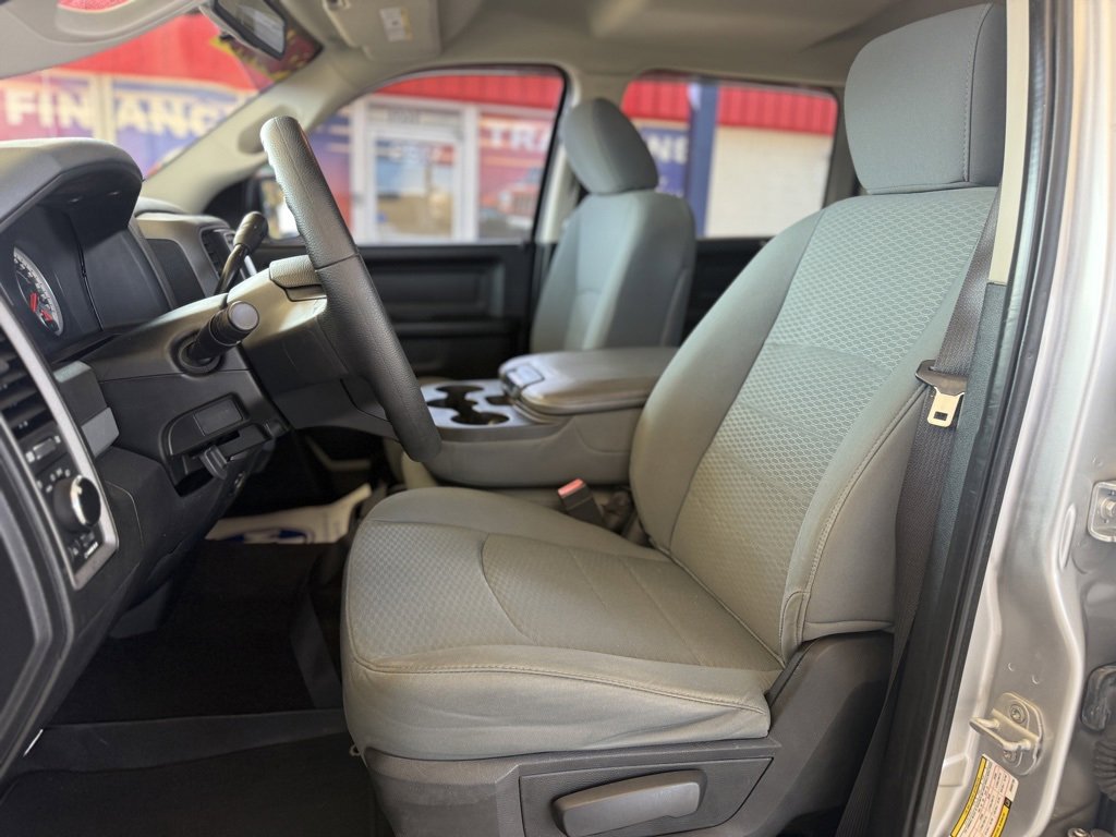 Used 2013 RAM 2500 Tradesman w/ Chrome Appearance Group image 15